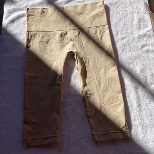 Shapewear, Capri spandex large